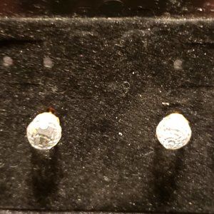 Swarovski faceted round earring
